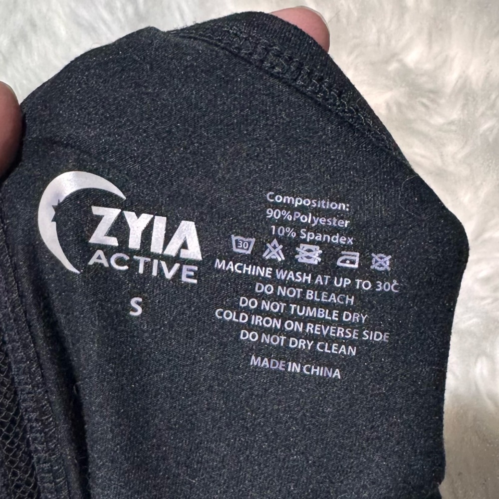 Zyia black effortless tank size‎ S - Picture 6 of 6